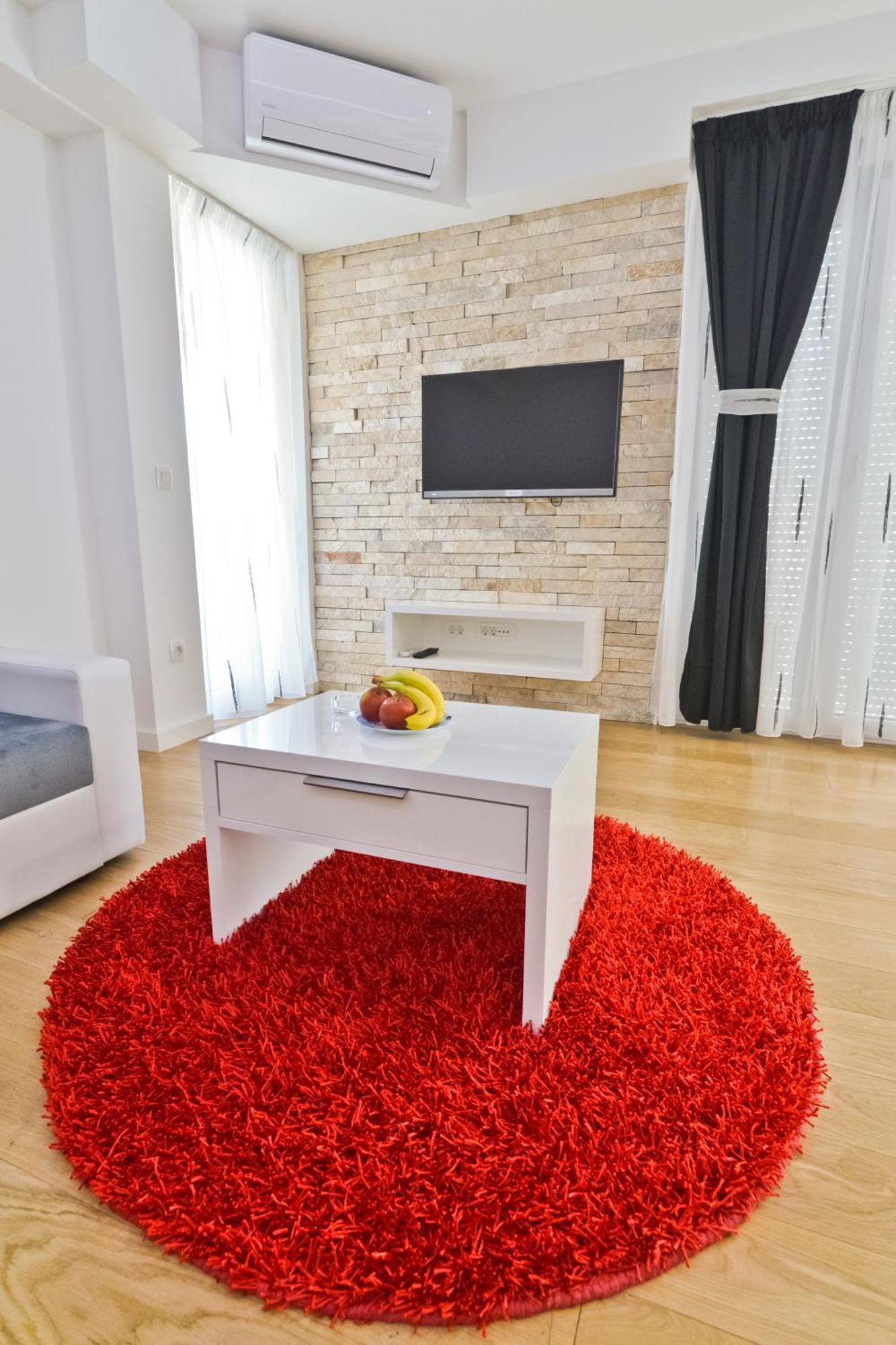 Apartment Domalu Old Town Zara Esterno foto